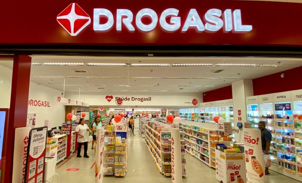Farmácias Drogasil não podem exigir dados de clientes na oferta de descontos (Foto: Reprodução)
