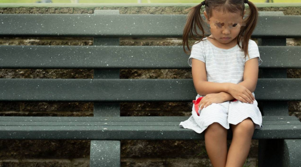 Mulher é presa em flagrante após abandonar filha para assistir jogo do Brasil