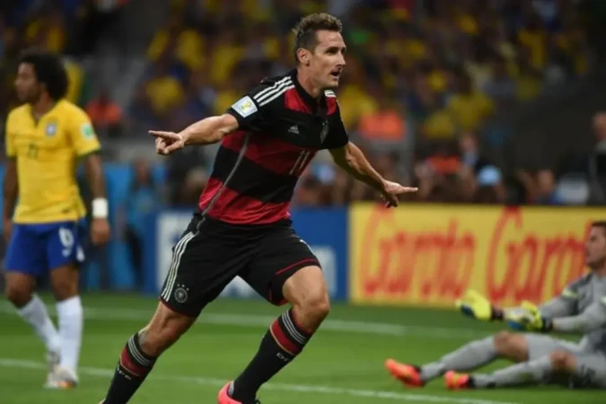 Quem é Miroslav Klose? Alemão perdeu recorde histórico para Messi