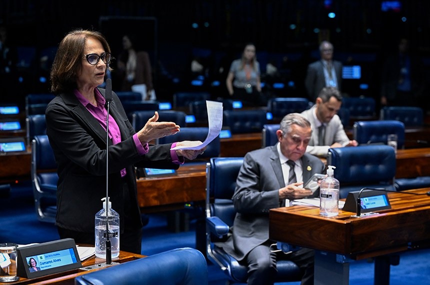Senado aprova projeto que dificulta aborto legal para crianças vítimas de estupro