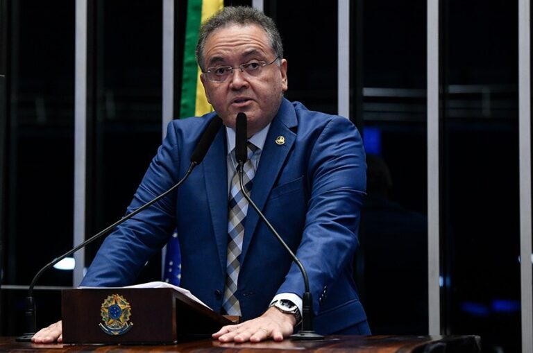 Com desistência de Lahesio, Roberto Rocha admite concorrer ao Palácio dos Leões em 2026