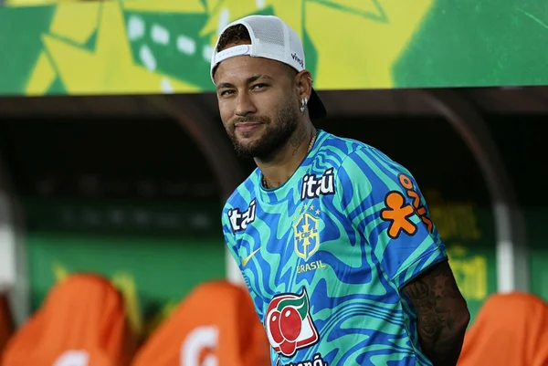 CBF adota cautela e evita prever retorno de Neymar na Copa do Mundo