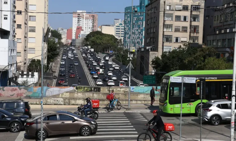 Programa Move Brasil inicia oferta de financiamento para motos e bicicletas elétricas nesta segunda