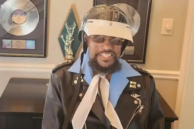 Victor Willis, vocalista e fundador do Village People, morre aos 74 anos