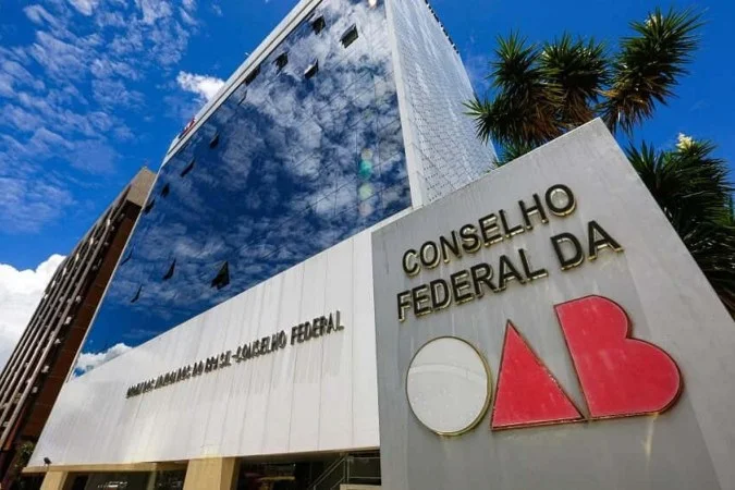 OAB lança ferramenta gratuita para identificar “alucinações” e uso de IA em documentos jurídicos