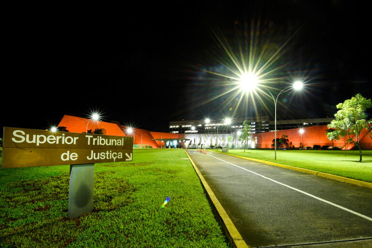 STJ confirma decisão do TJMA e proíbe venda de empréstimo consignado porta a porta para idosos