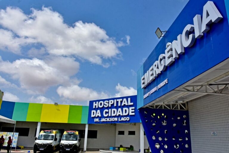 Trabalhadores da limpeza do Socorrão II e Hospital da Criança irão paralisar atividades