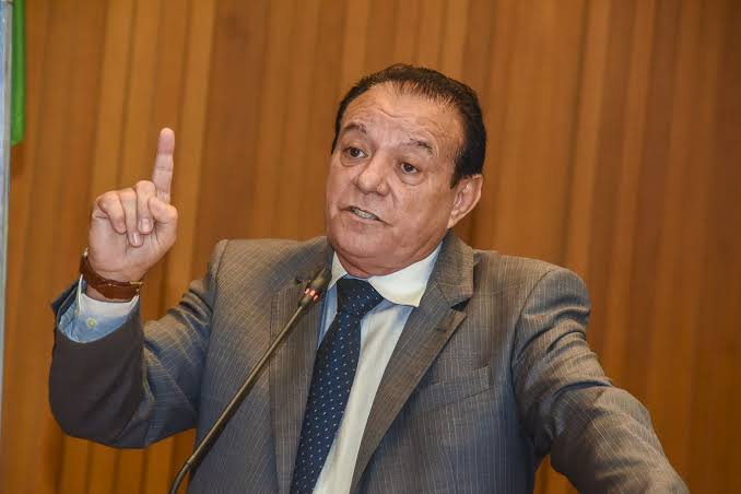 Raimundo Cutrim se apresenta à PF para cumprir prisão domiciliar