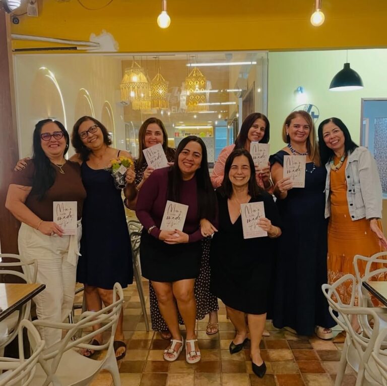 Clubes de leitura ganham força em São Luís e transformam livros em espaços de convivência