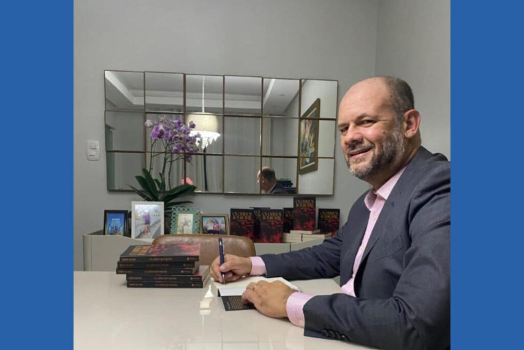 Os Quintos dos Morais: romance de estreia de Samuel Oliveira de Moraes