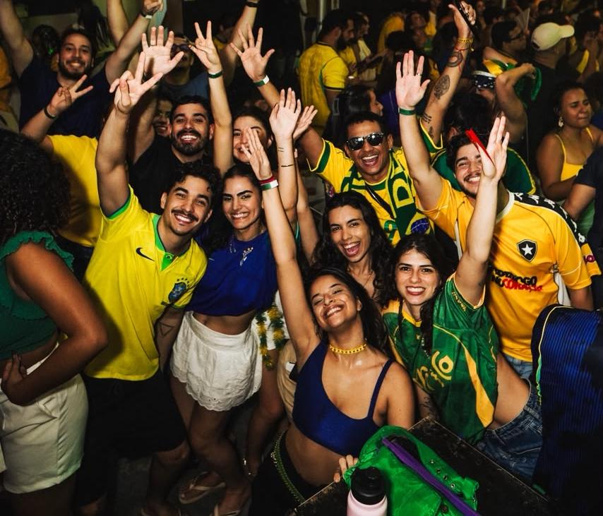 Samba Brasilis chega à quinta edição em novo espaço na Avenida Litorânea