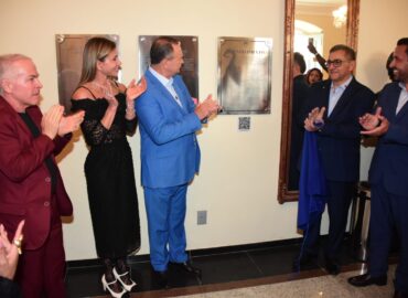 Reinauguração do Teatro Arthur Azevedo reúne autoridades e convidados em noite histórica