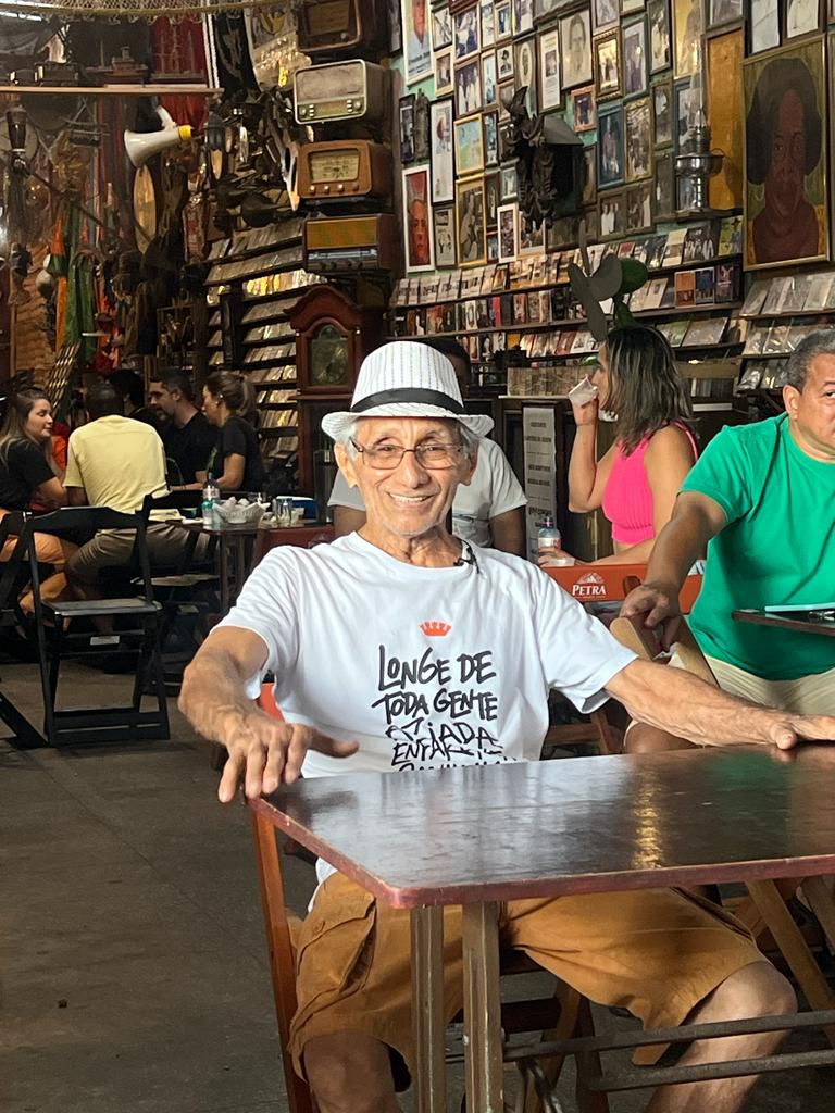 Seu Léo recebe Medalha João do Vale em homenagem à contribuição para a cultura maranhense
