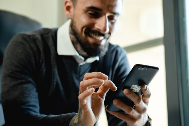 Chip virtual para viagens: o que é, como funciona e onde comprar em 2026