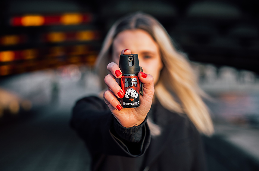Lei autoriza compra e porte de spray de pimenta por mulheres maiores de 18 anos