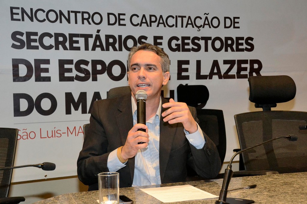 Secretário Márcio Jardim.
